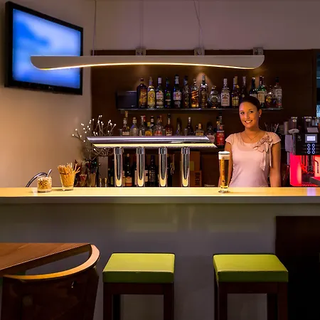 호텔 베스트 웨스턴 쿠르퓌르스트 빌헬름 I. 4*